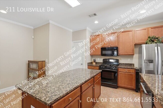 Building Photo - 211 Louisville Dr