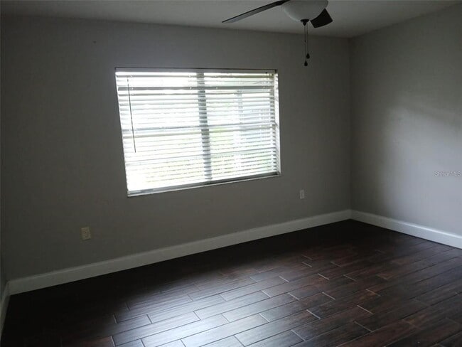Building Photo - 21 Sandalwood Dr