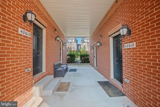 Building Photo - 42612 Hardage Terrace