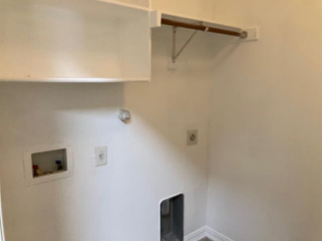 Building Photo - 2116 Sol Dr