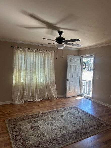 Building Photo - 360 Glasco Rd