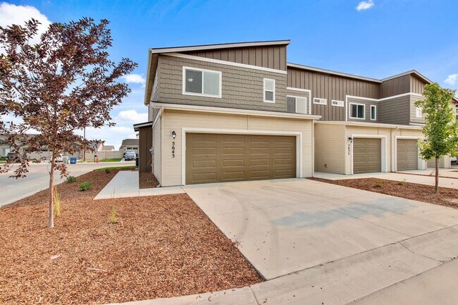 Building Photo - 5643 E Bollo St