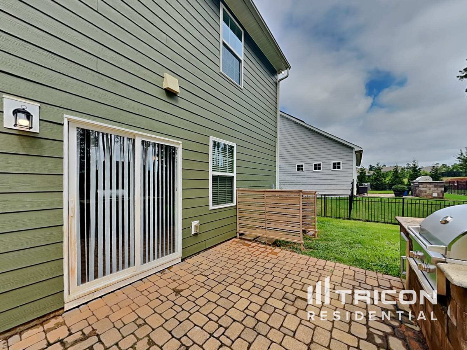 Building Photo - 187 Falls Cove Dr