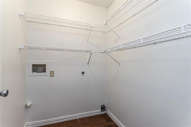Building Photo - 6409 Plainview Dr
