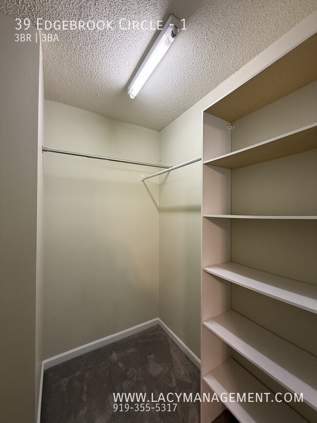Building Photo - 39 Edgebrook Cir