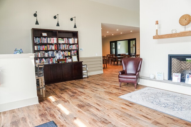 Building Photo - 25318 Tannin Cir