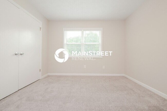 Building Photo - 4 Bedroom Pet-Friendly Home in Conyers, GA with Main Street Renewal