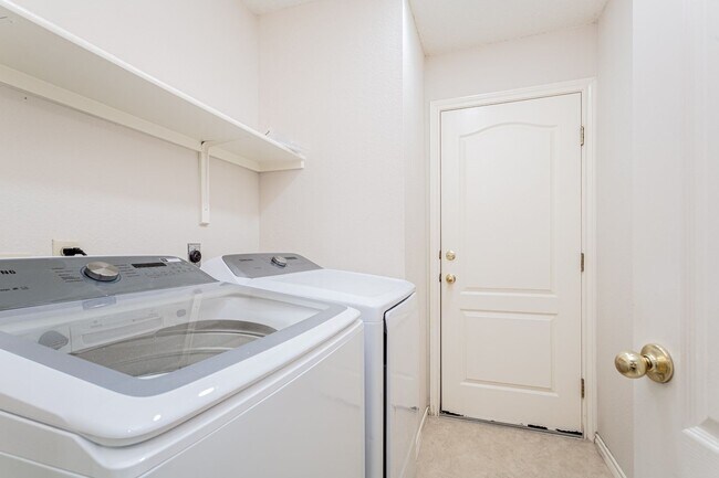 Building Photo - 13003 Tantivy Dr