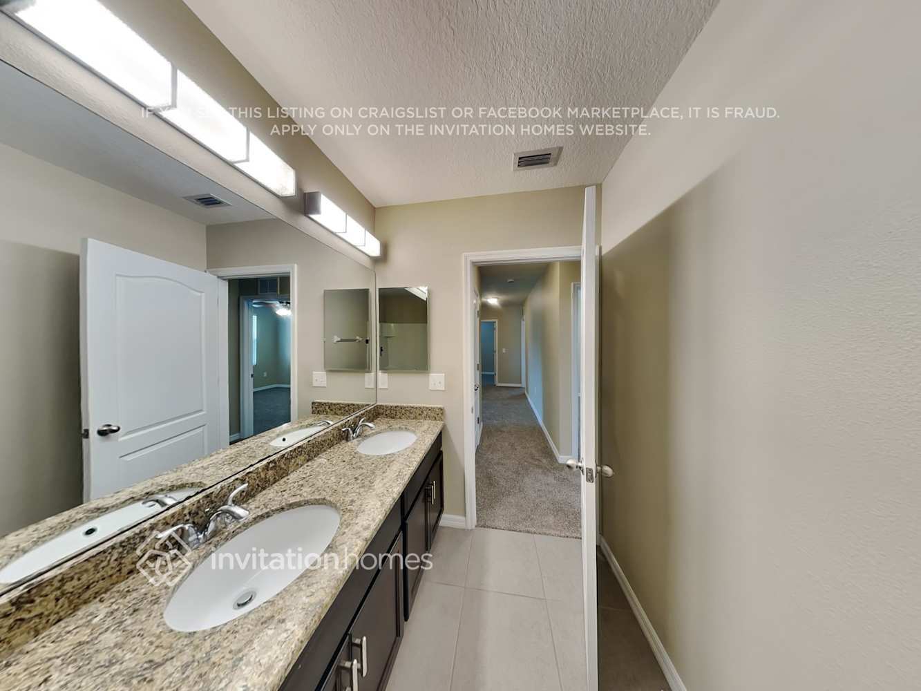 Building Photo - 15749 High Bell Pl