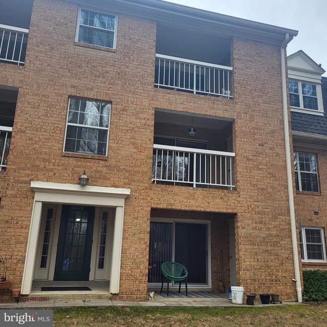 Building Photo - 5800 Cove Landing Rd