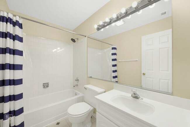Building Photo - 1081 Courtland Dr