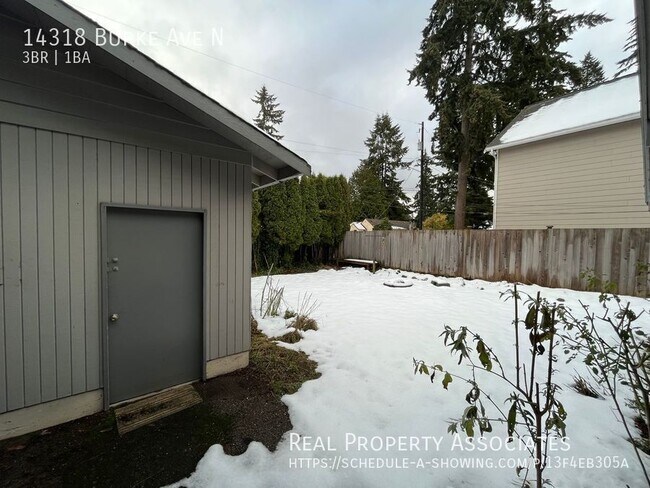 Building Photo - 14318 Burke Ave N