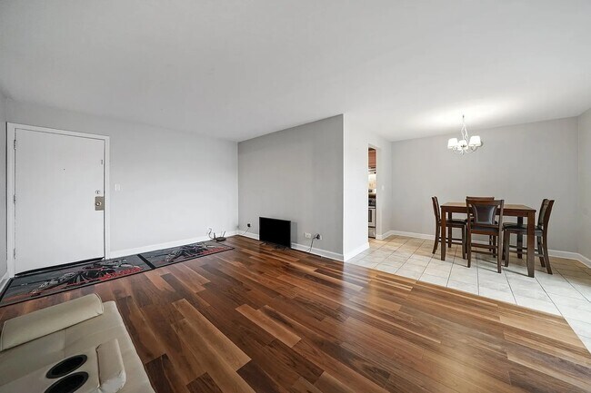 Building Photo - 1463 Mercury Dr