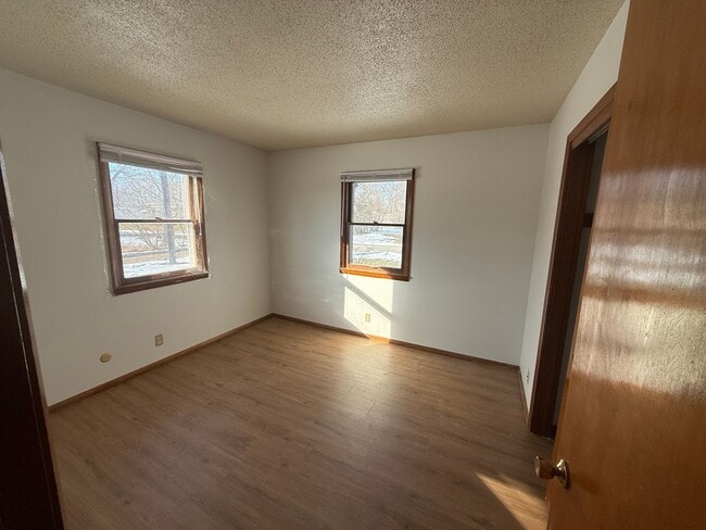 Building Photo - Quiet Duplex with Large Yard - West Jackson Albany, Indiana