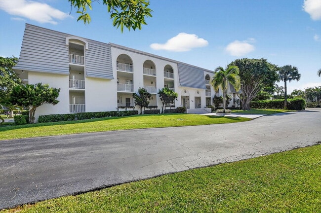 Building Photo - 769 Jeffery St