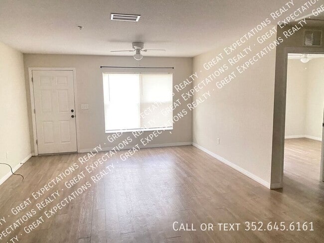 Building Photo - 15 Laurel Pass