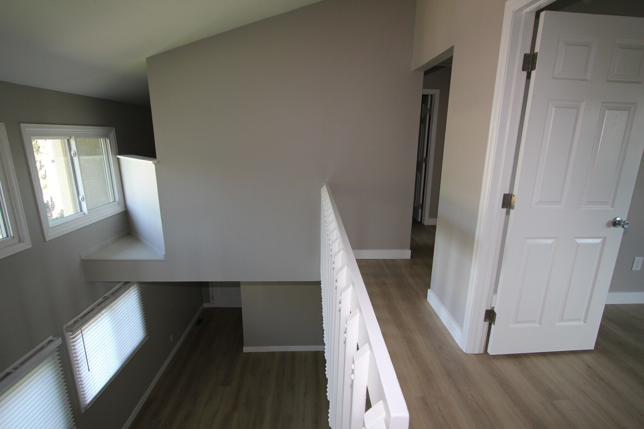 Building Photo - 1030 Magic Lamp Way