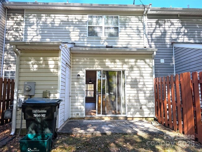 Building Photo - 2251 Cigar Ct