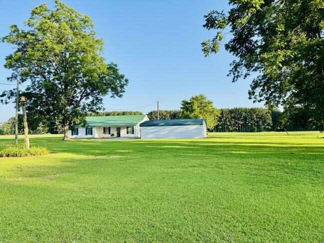Building Photo - 4052 Goff Rd