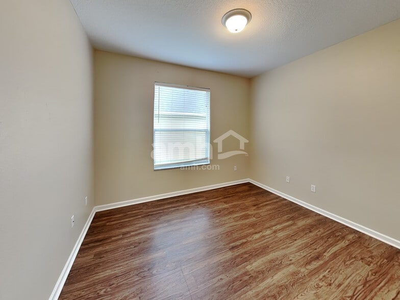 Building Photo - 461 Misty Oaks Run