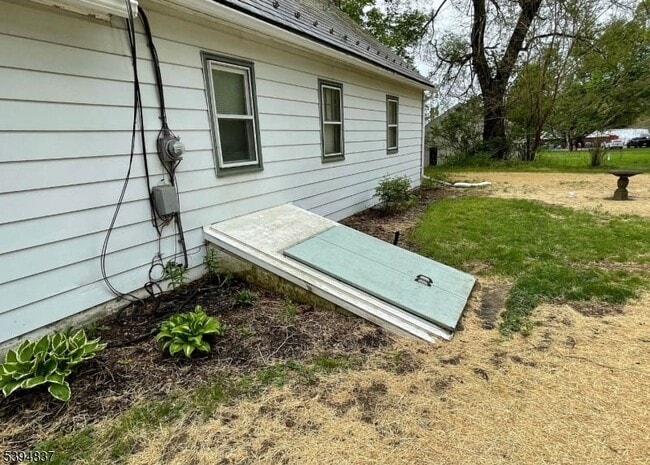 Building Photo - 40 Cleveland Rd