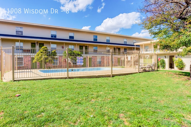 Building Photo - 1908 Wisdom Dr