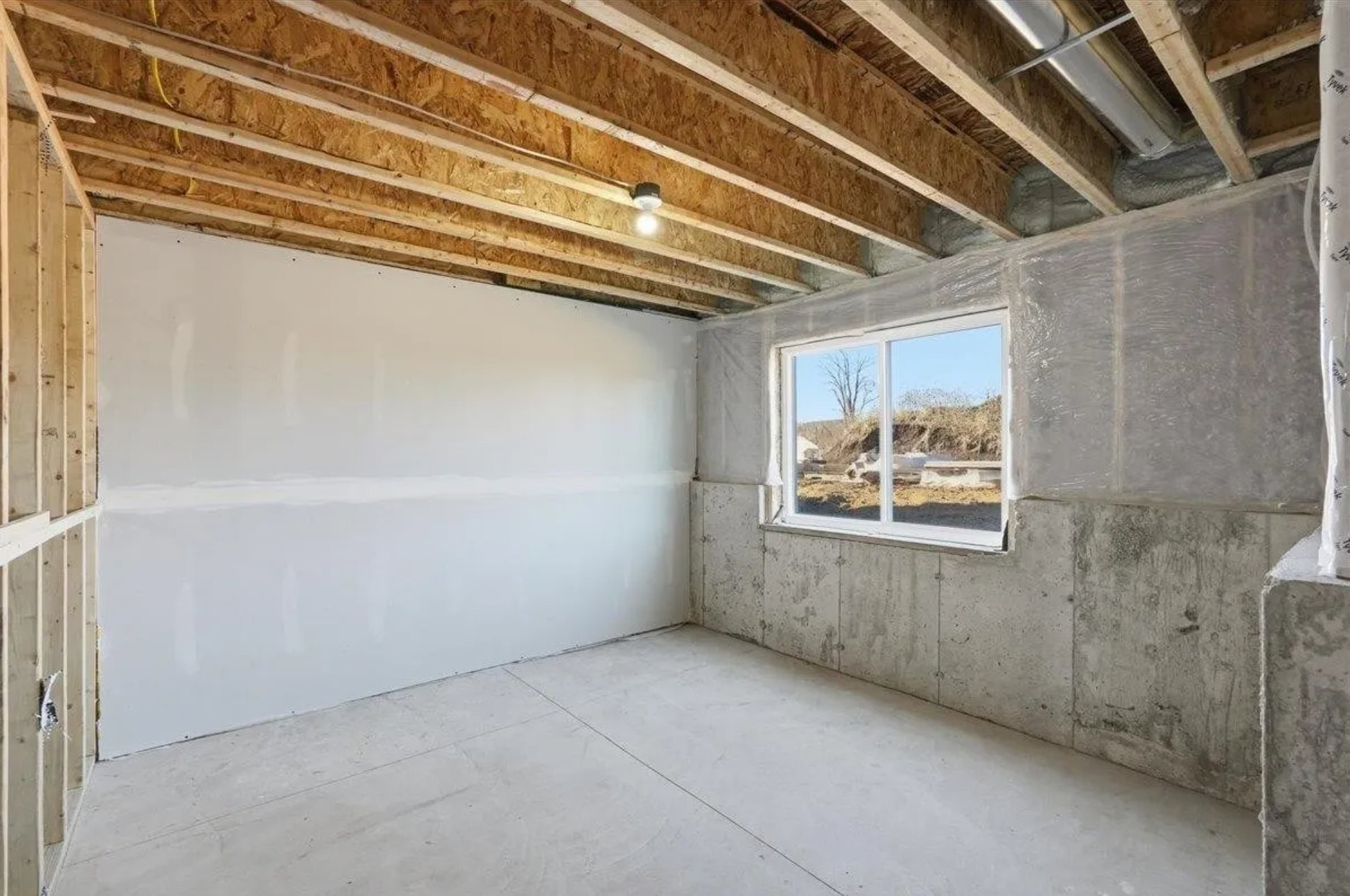 Building Photo - 990 Bell Cir