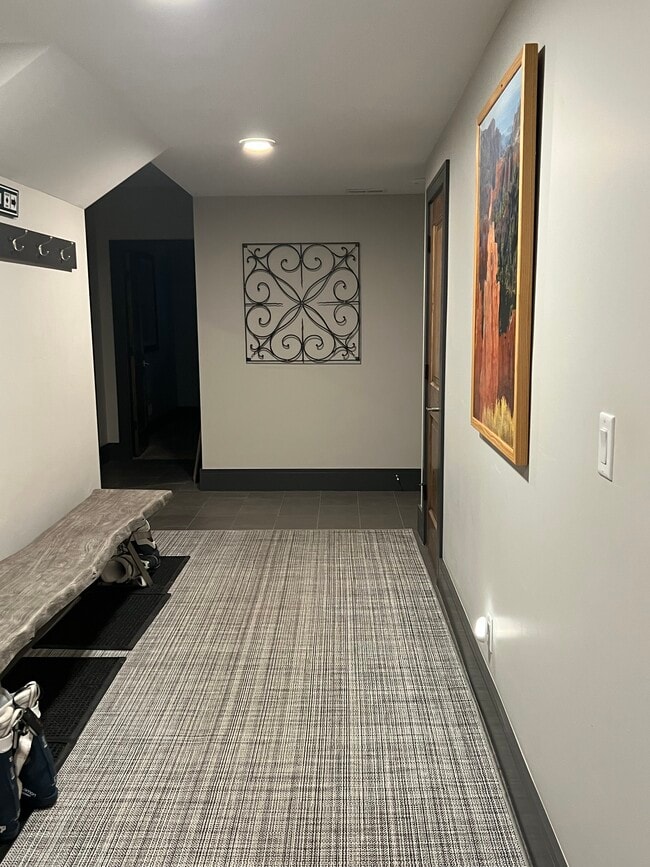 Building Photo - 5144 N Lauralwood St