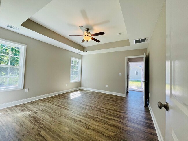 Building Photo - 1 year New 3bd / 2ba w/ high end finishes, right in the heart of Conway!!