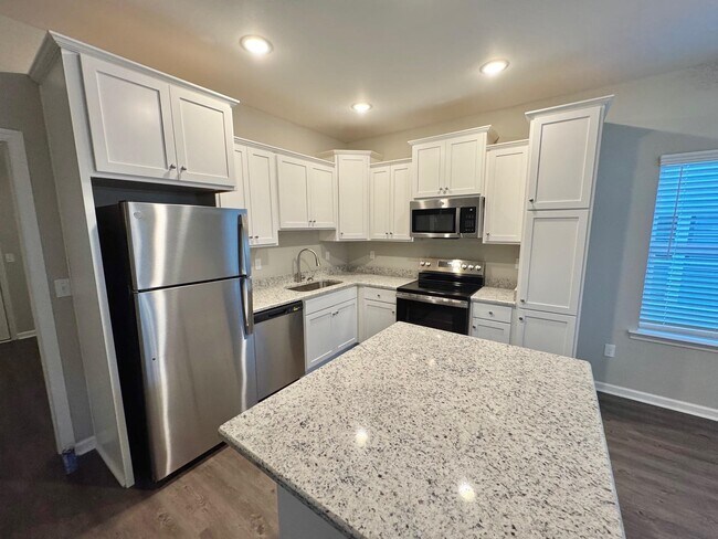 Building Photo - 1954 Evanston Ave