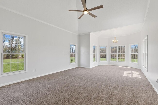 Building Photo - 100 Bermuda Dr
