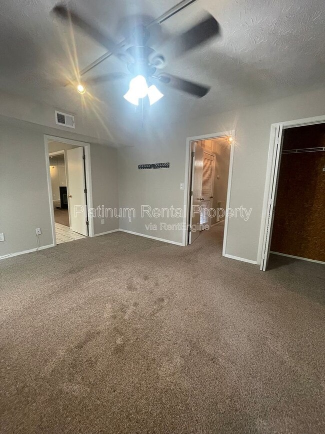 Building Photo - 402 Wynnes Ridge Cir SE