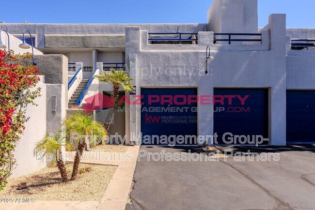Building Photo - 902 W Glendale Ave
