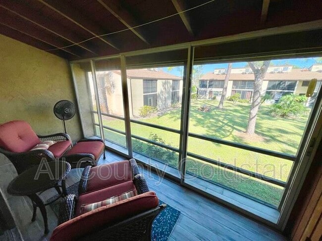 Building Photo - 25 Quails Run Blvd