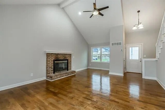Building Photo - 1205 E Sleepy Hollow Dr