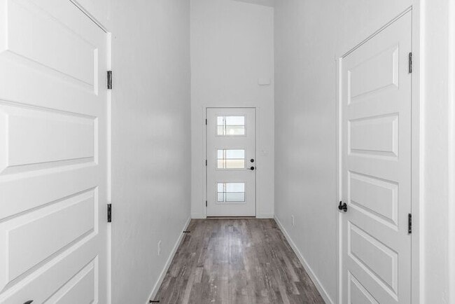 Building Photo - Beautiful Brand-New 3 Bedroom Home Near the Colorado River & Trail System