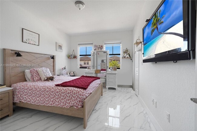 Building Photo - 2165 SW 145th Ave