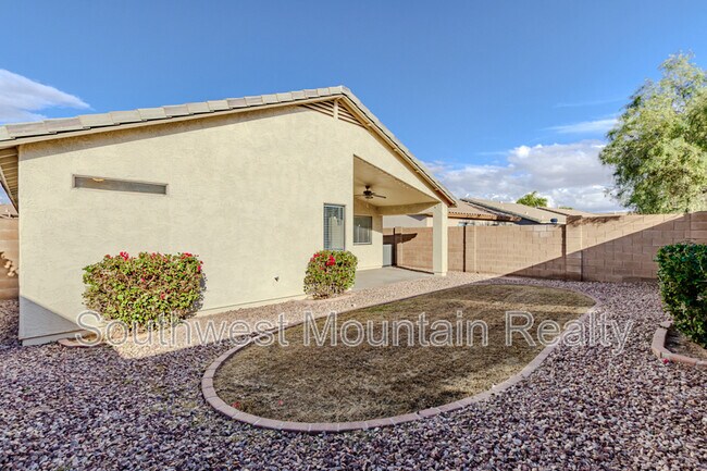 Building Photo - 30196 N Sunray Dr