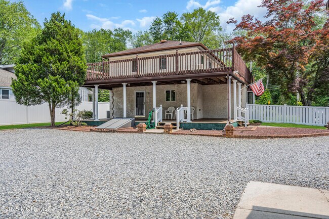 Building Photo - 1280 Whitesville Rd