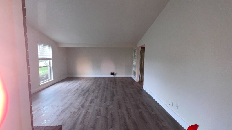 Building Photo - 1405 Meandering Way