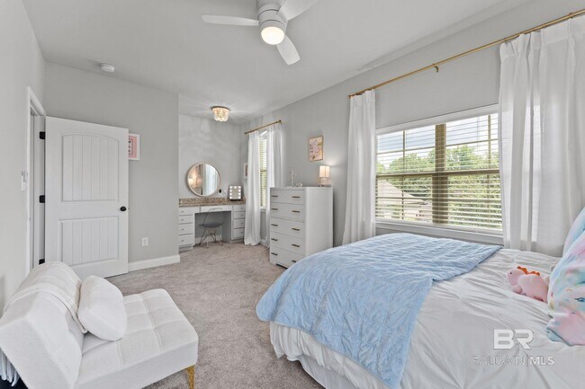 Building Photo - 620 Turquoise Dr