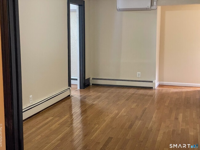 Building Photo - 155 Bouton St