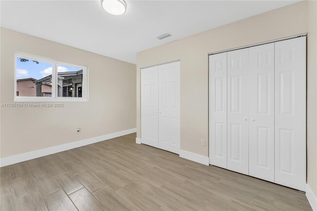 Building Photo - 29731 SW 147th Ave