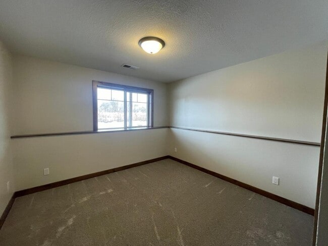 Building Photo - 1232 45th Ave NE