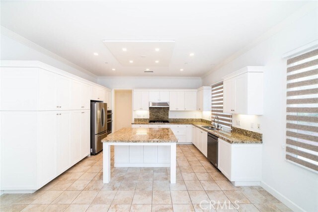 Building Photo - 52 Henson