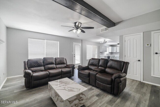 Building Photo - 3329 Tierra Yvette Ln