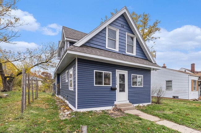 Building Photo - 1226 N Elmer St