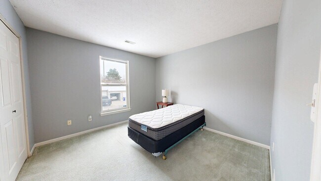 Building Photo - 1265 Millbrook Trail