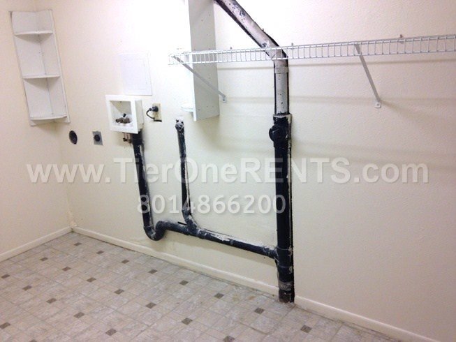 Building Photo - NO DEPOSIT option available for qualified renters!