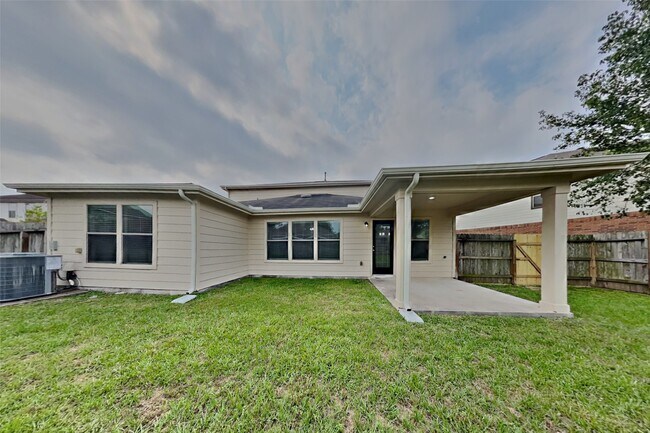 Building Photo - 16218 Range Valley Ln